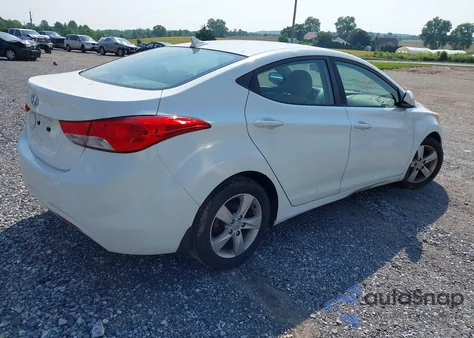 2013 Hyundai Elantra Gls/Limited z USA, uszkodzony, nr VIN 5NPDH4AE2DH407757